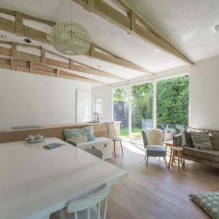 Modern And Luxurious * Sint Maartensvlotbrug