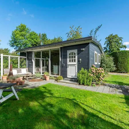 Eureka 109 For 6-person With Garden Feriehus *